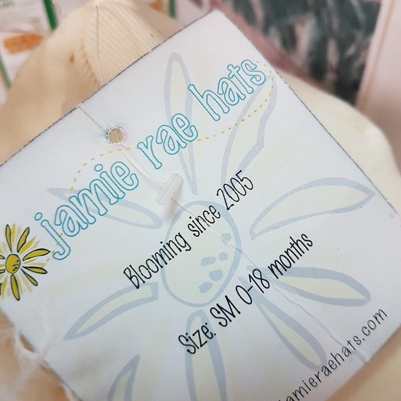 Jamie Rae Baby Hat - Picture 3 of 4